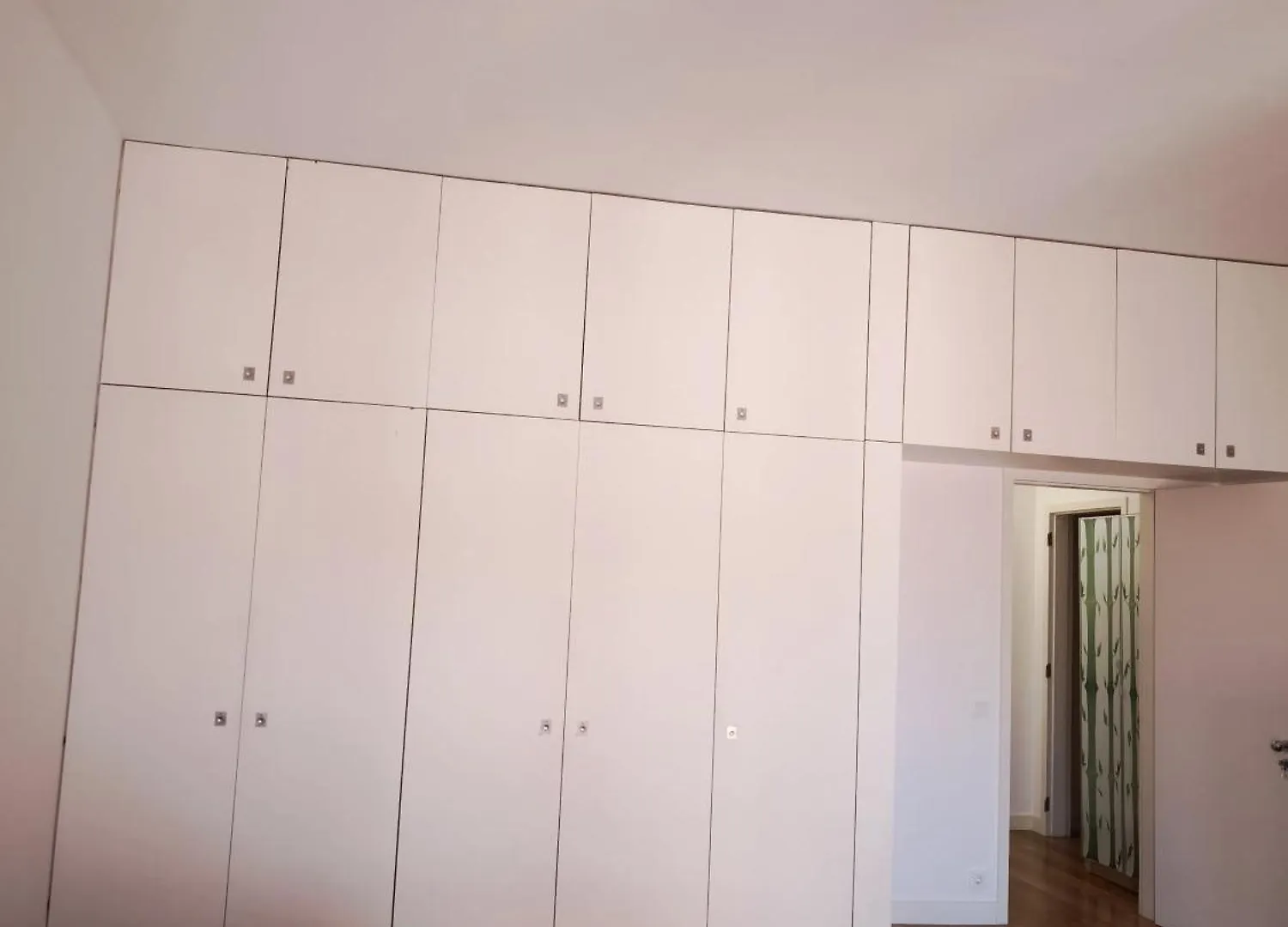 Apartment With Three Bedroom In Historic Largo Do Carmo Лиссабон