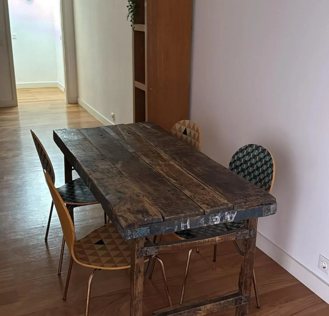 Apartment With Three Bedroom In Historic Largo Do Carmo Лиссабон